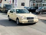 Mercedes-Benz E 200 CDI W210 *TAXI*AUTOMATIK*LEDER*KLIMA*TÜV** - Mercedes-Benz E 200: W210