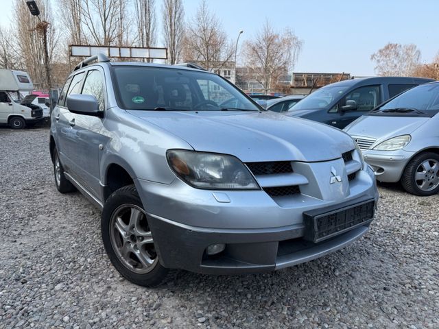 Mitsubishi Outlander 2.0 Sport-LEDER-KLIMA-ALLRAD-SD