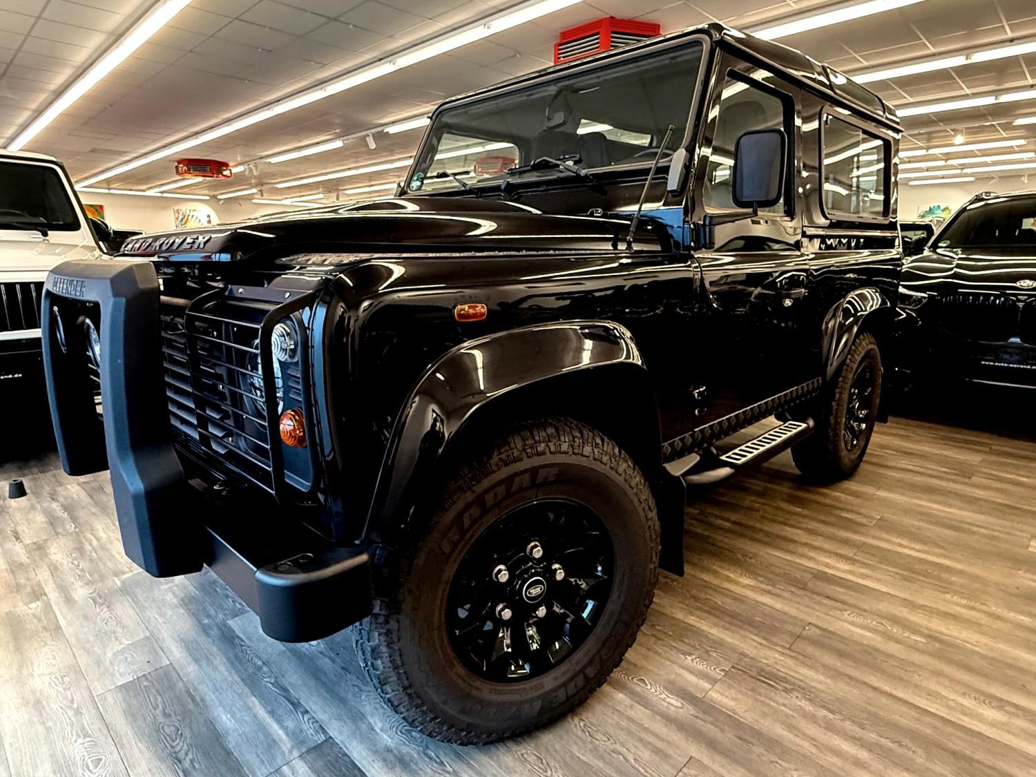 Land Rover Defe 90 2.4 TD4 Leder LED Umbau 1A Optik