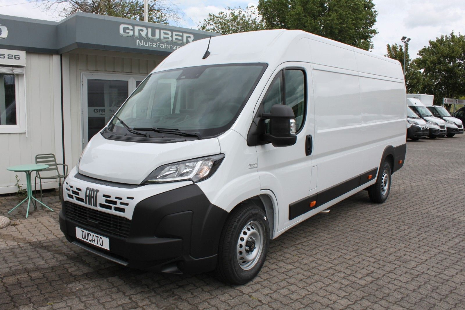 Fahrzeugabbildung Fiat Ducato H2 Kastenwagen 35 L4H2 140 Multijet Maxi