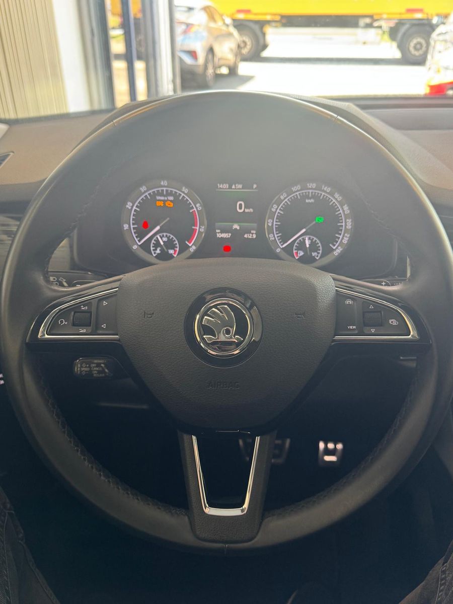 Fahrzeugabbildung SKODA Kodiaq Style  /AHK/1.HAND/SCHECKHEFT/NAVI