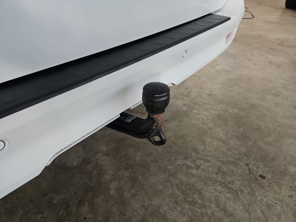 Fahrzeugabbildung Mercedes-Benz V 220 ED lang Tisch AHK Panorama LED 10''MBUX RF