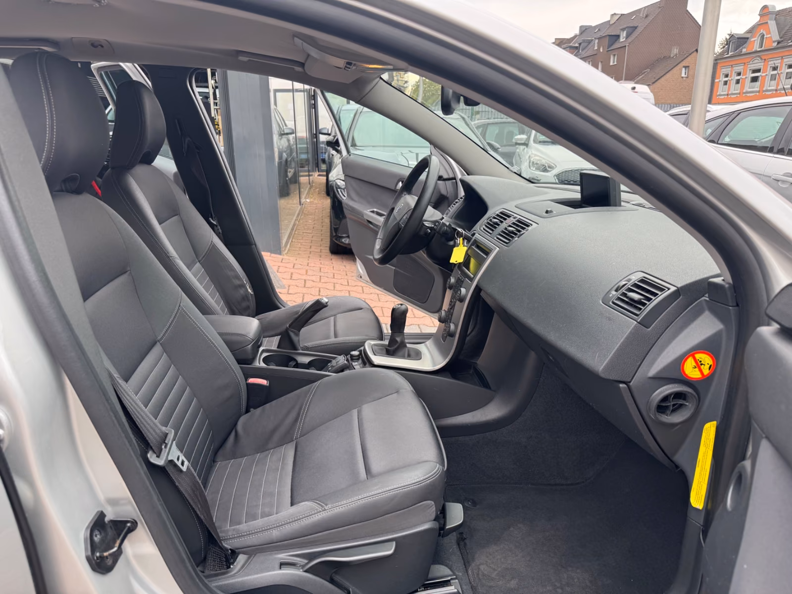 VOLVO V50 BREAK 1.8 125CH MOMENTUM