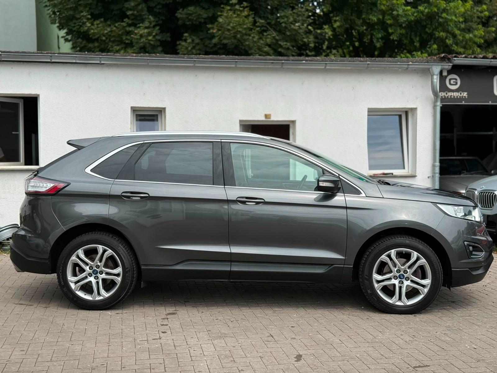 Ford Edge Titanium 4x4*Keyless*8Fach*Navi*Szhz