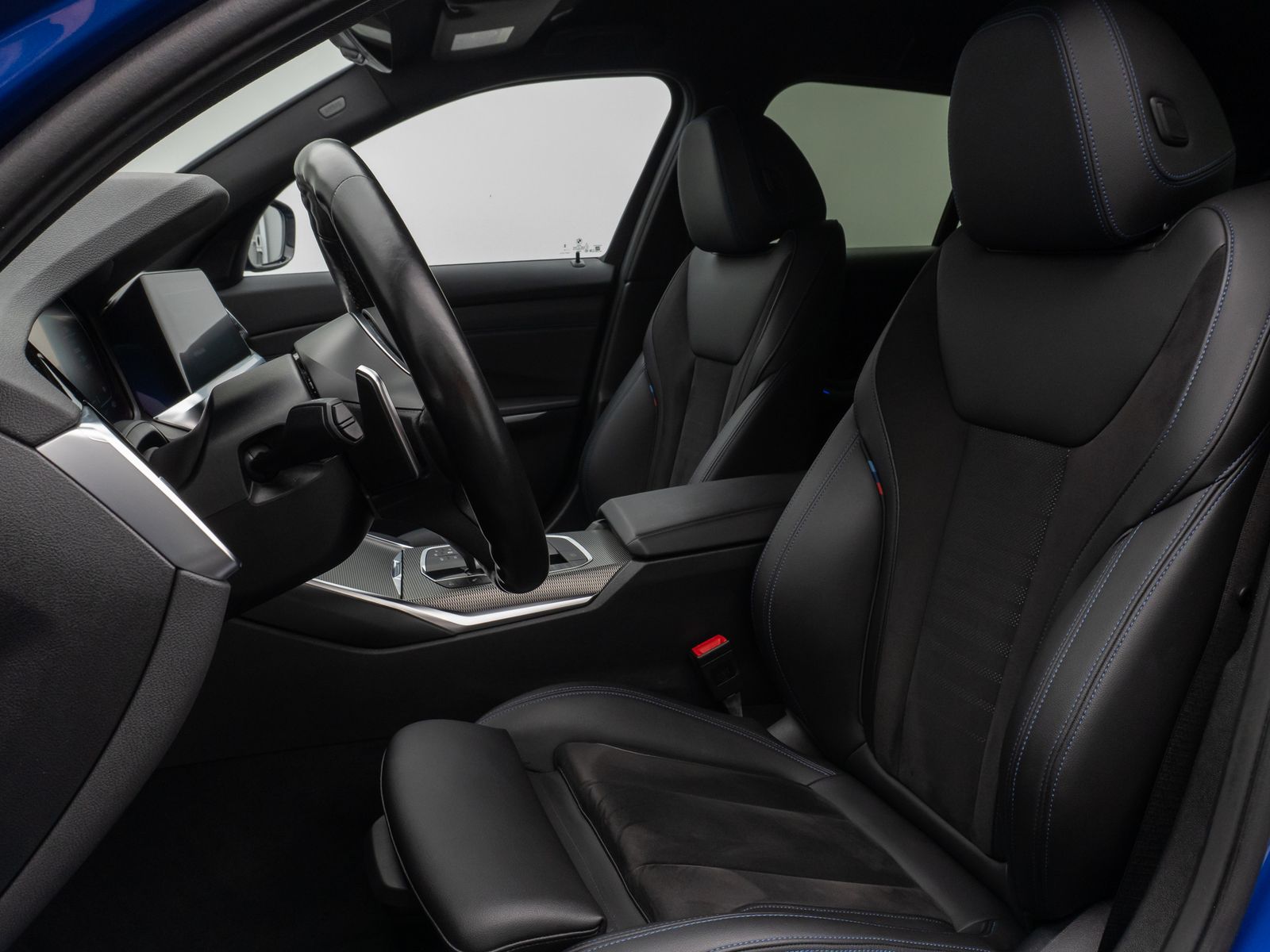 Fahrzeugabbildung BMW 330d M Sport HiFi DAB Stop&Go Fernlichtassist