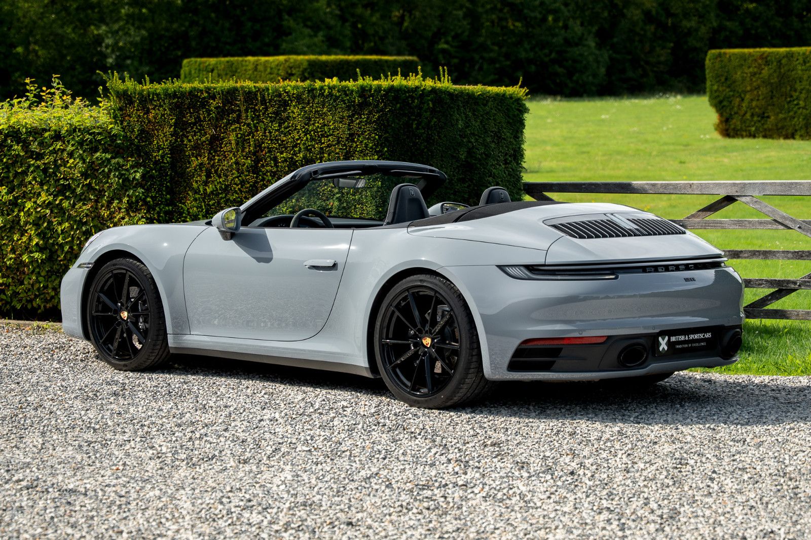 Porsche .1 C4 Cab VAT Ref | Lift | Chrono | Exhaust imagem 2