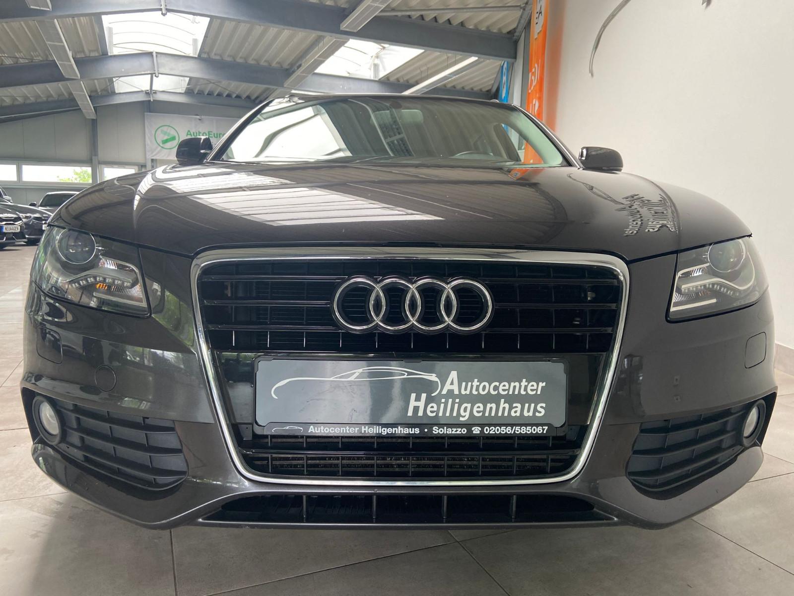 Audi A4 2010 — photo 9