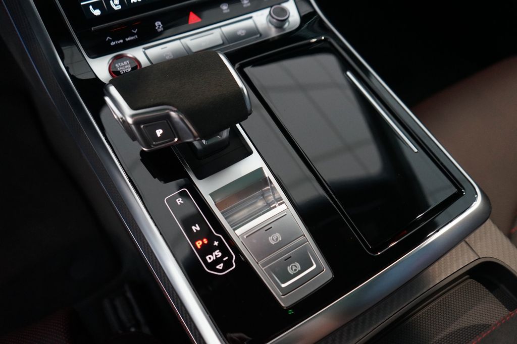 AUDI RSQ8 performance | B&O Advanced | Carbon | 305 AUDI RSQ8 performance | B&O Advanced | Carbon | 305