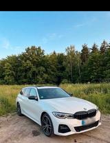 BMW 330e Touring M Sport  TÜV Neu, Garantie - BMW 330 Gebrauchtwagen in München