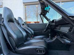 PORSCHE 993 Carrera Cabriolet PORSCHE 993 Carrera Cabriolet