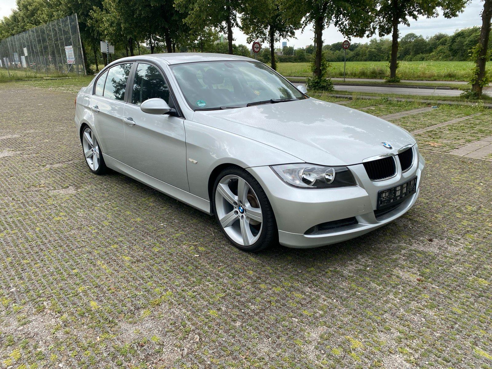 BMW 320