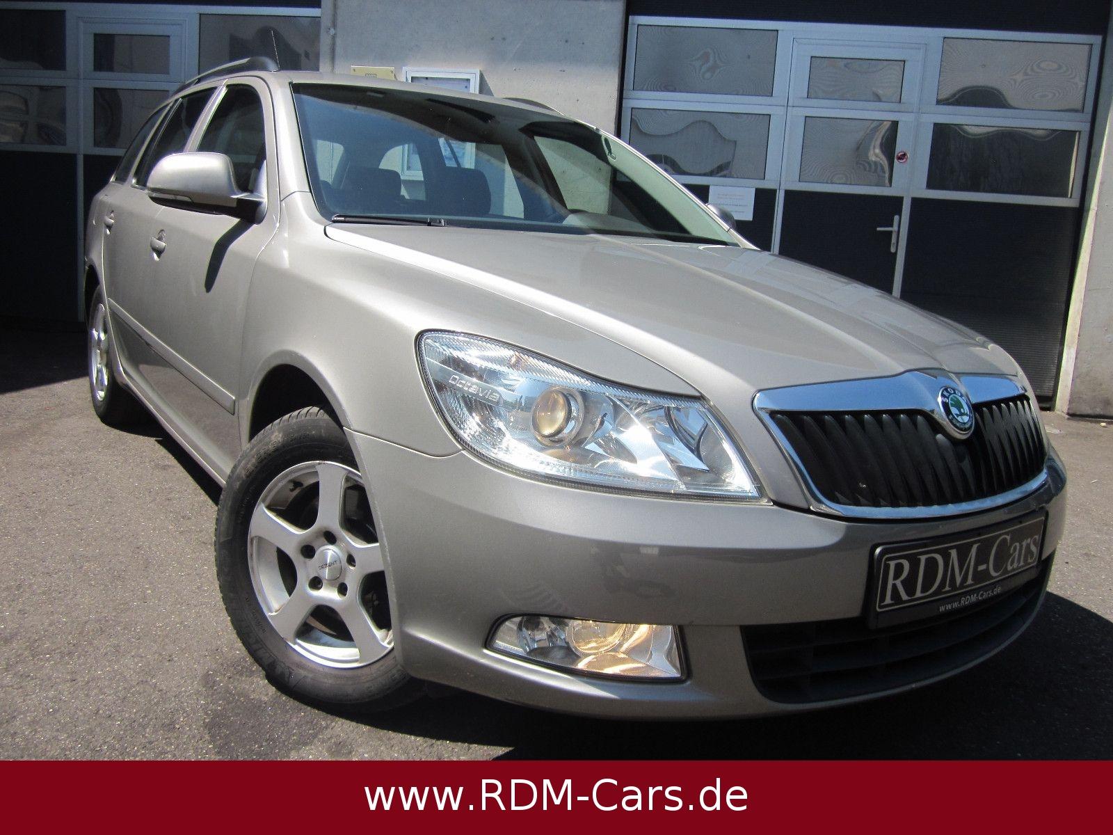 Skoda Octavia 2009 — interior