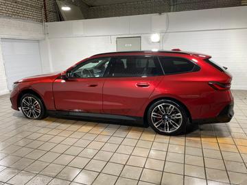 صورة 8 لـ 2026 BMW I5