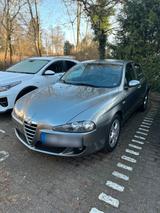 Alfa Romeo 147 T.Spark Gepflegt - Alfa Romeo 147: Kleinwagen