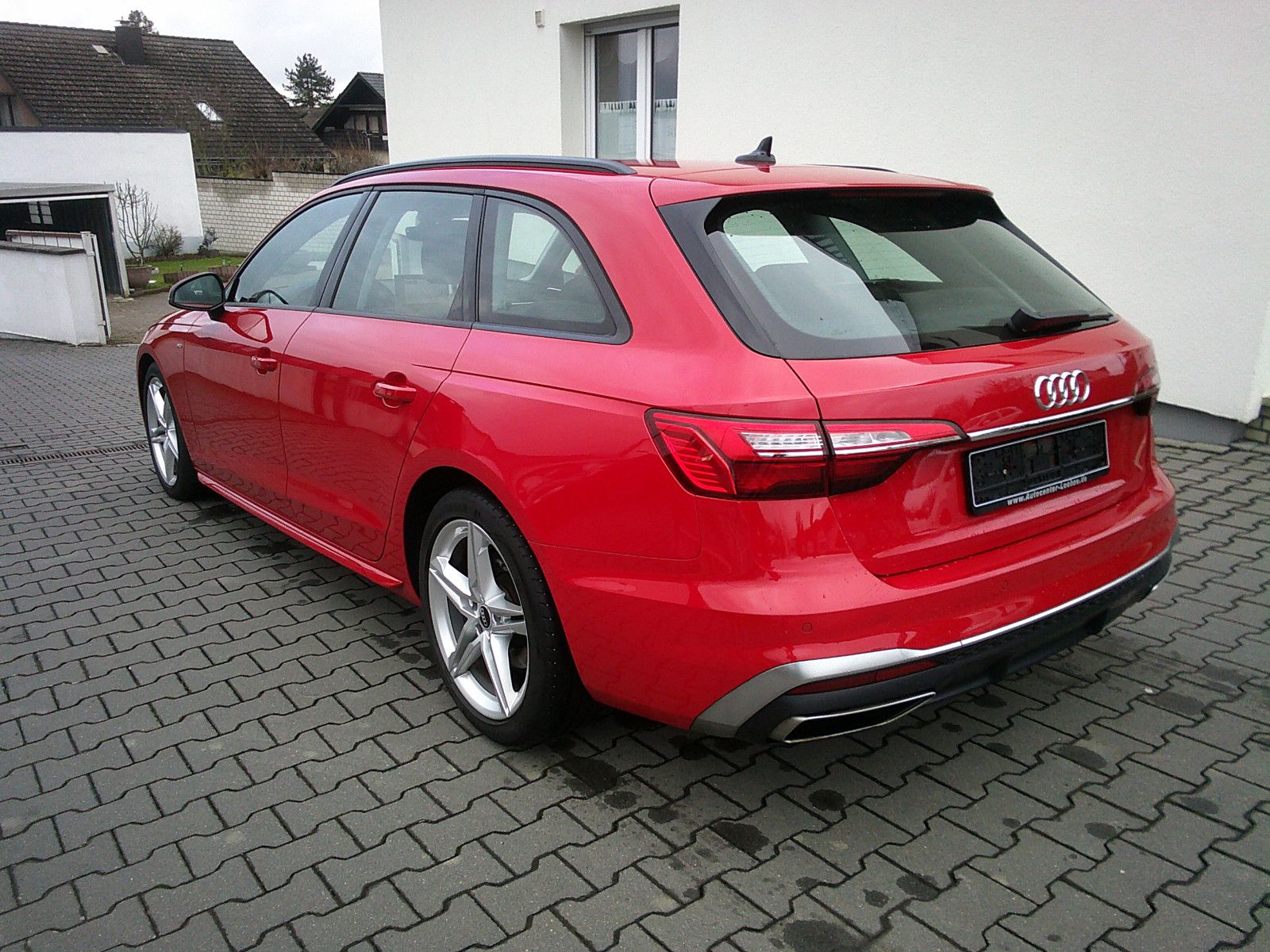 Fahrzeugabbildung Audi A4 Avant 35 TDI S line