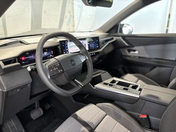 Fotografie 16 des Opel Grandland (X) Grandland 1.2 DI Hybrid 48 V Automatik GS