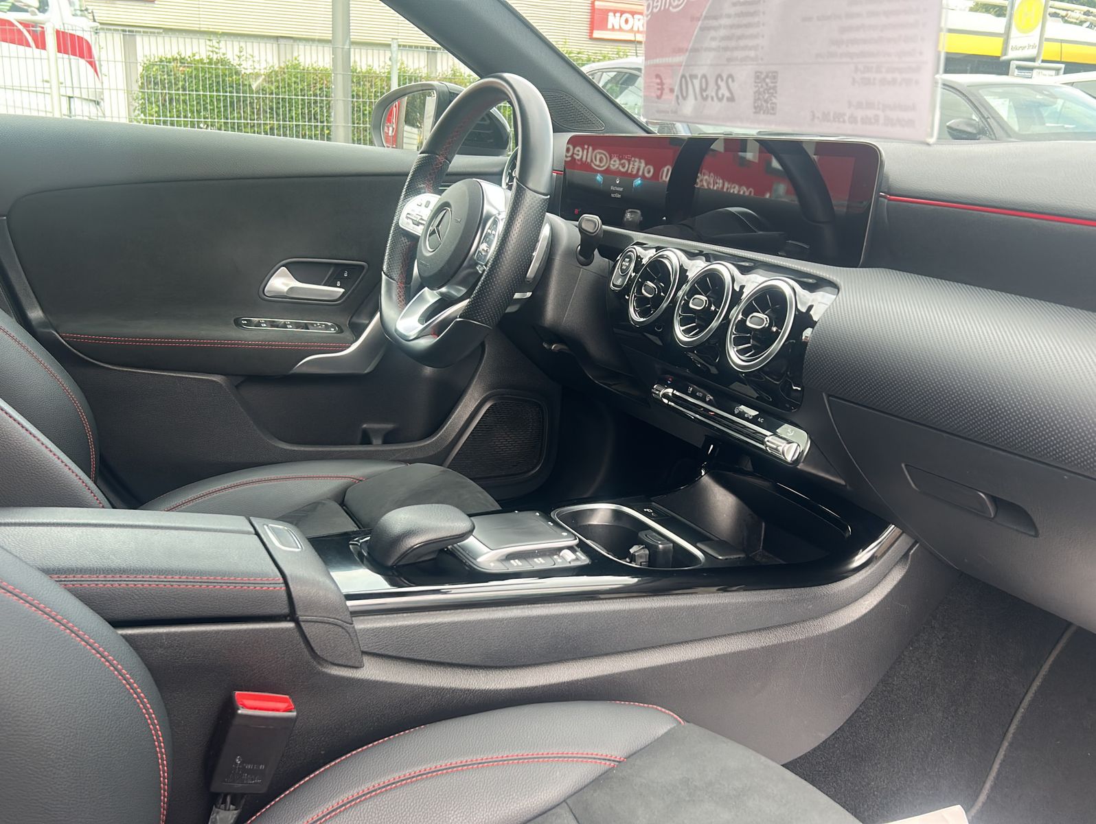 Fahrzeugabbildung Mercedes-Benz A 200 dAMG Line