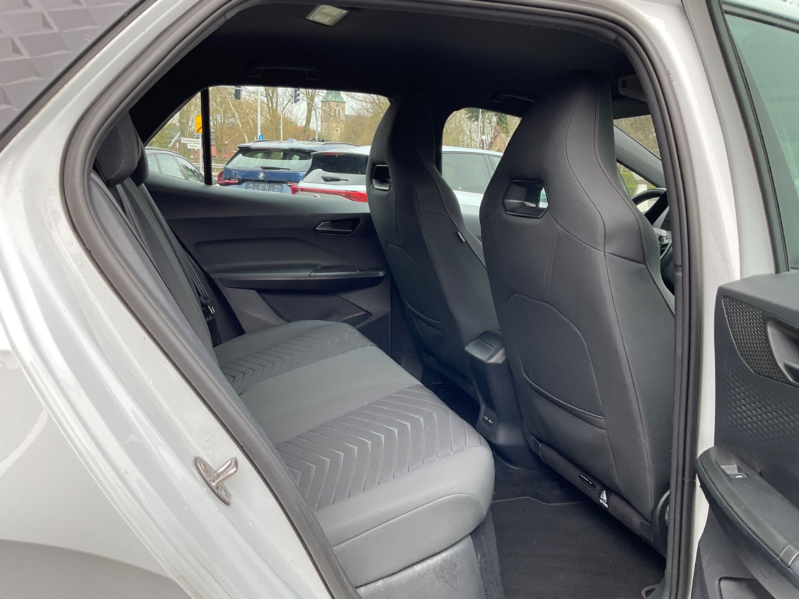 Fahrzeugabbildung CUPRA Born 58 kWh 150 kW,Kamera,Navi,Sitzheizung,AHK