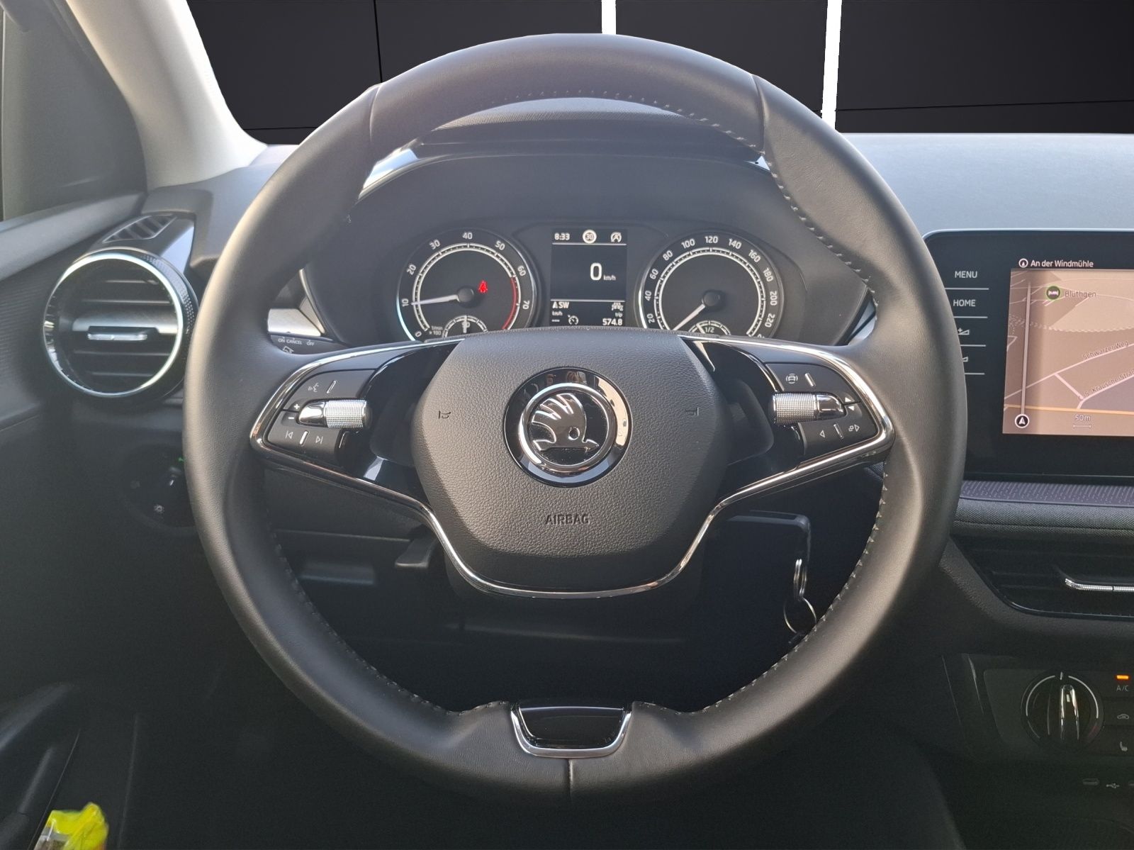 Fahrzeugabbildung SKODA Fabia TSI Tour LED Navi GRA RFK SH
