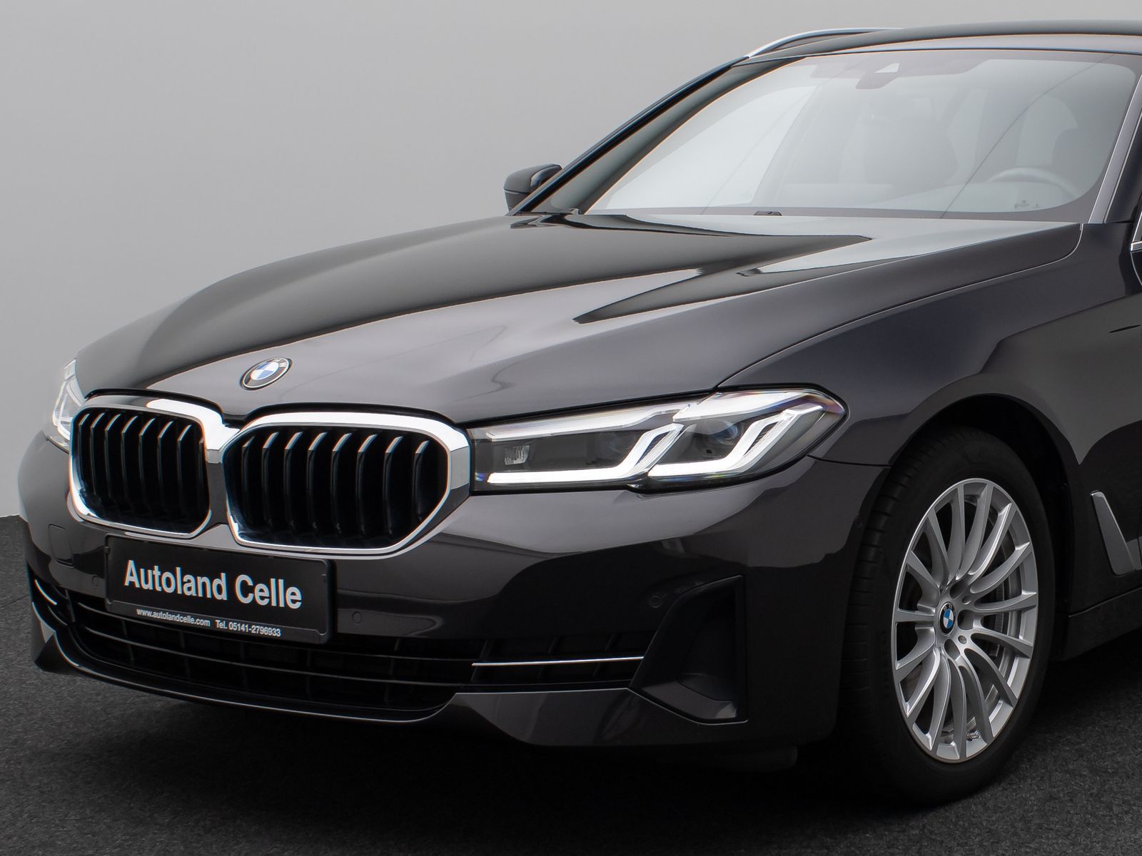 Fahrzeugabbildung BMW 520d Kamera DAB 4xKlima Leder M Sport AHK Alarm