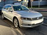 Volkswagen VW Passat 2.0Tdi variant Highline voll Aus... - Volkswagen Passat: Highline Variant