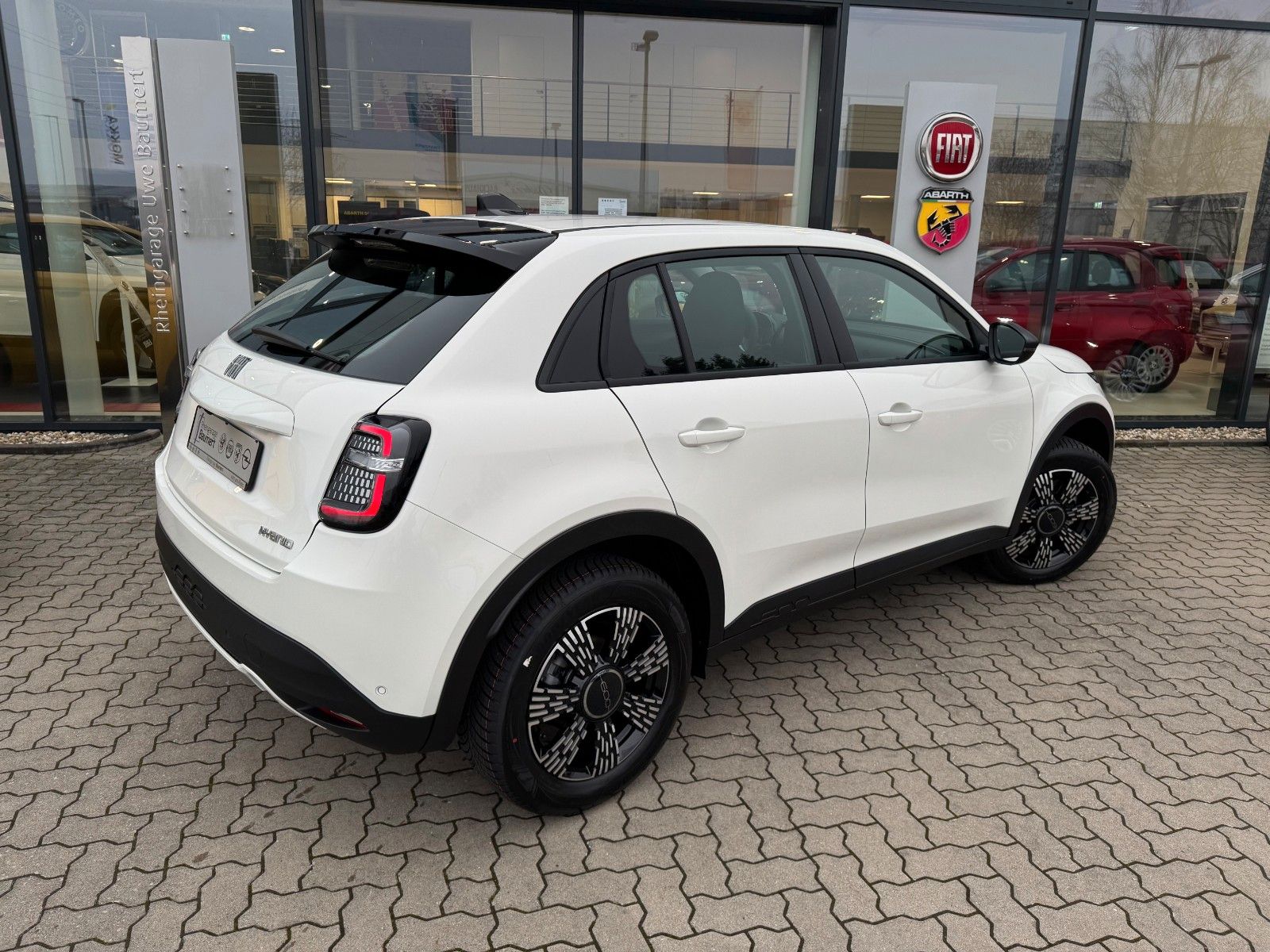 Fiat 600 1.2 110 Hybrid Business Edition_Viele Extras imagem 3