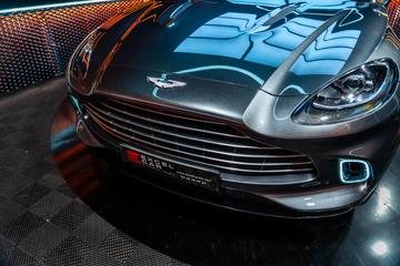 2020 Aston Martin DBX 缩略图 12