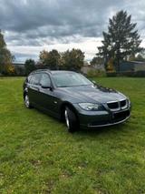 BMW  390L Auto - BMW: 390l