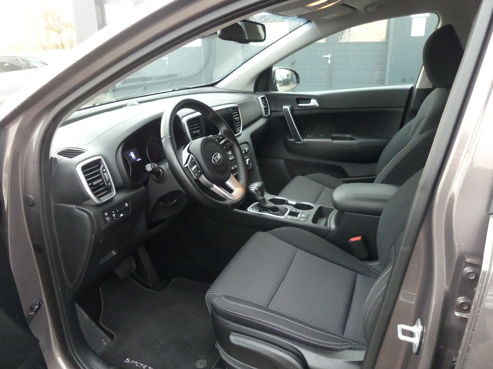 Fahrzeugabbildung Kia Sportage Vision 4WD Allrad*Navi*Allwetterreifen