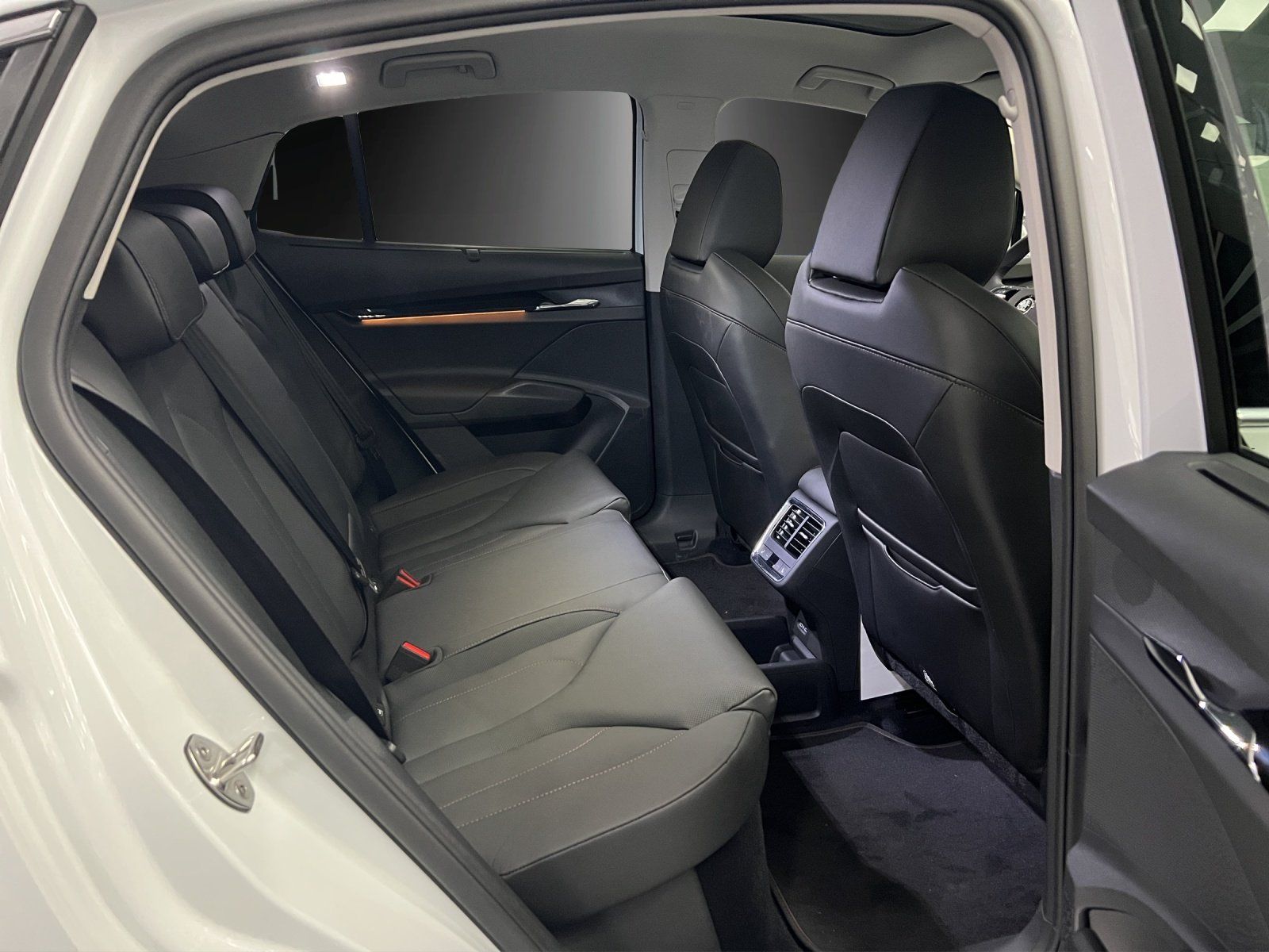 Fahrzeugabbildung SKODA Enyaq Coupe iV 80x