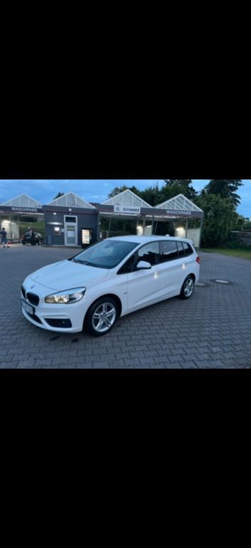 Image of BMW 218