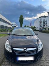 Opel Corsa D 2008  mit Fahrradträger - Opel Corsa: mit Fahrradträger