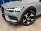 Volvo V60 Cross Country B4 (Diesel) Plus Kamera/AHK/LM - Volvo Gebrauchtwagen in Gladbeck