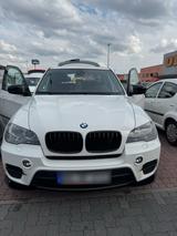 BMW X5 E70 Facelift M Paket große Panorama - BMW X5: Facelift