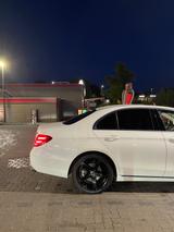 Mercedes-Benz E 220 d Autom. - - Mercedes-Benz E 220 Gebrauchtwagen in Hannover