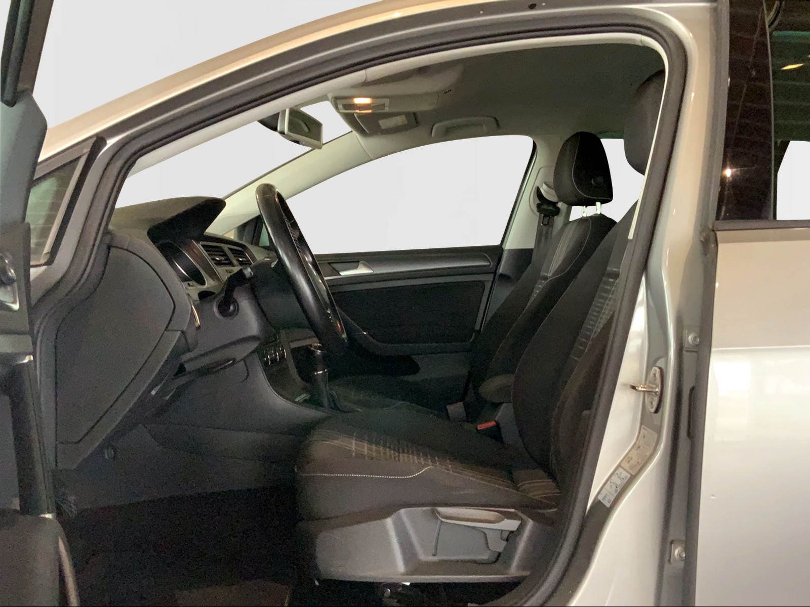 Golf VII 1.4 TSI Lounge RFK,NAV,SHZ,STHZ.