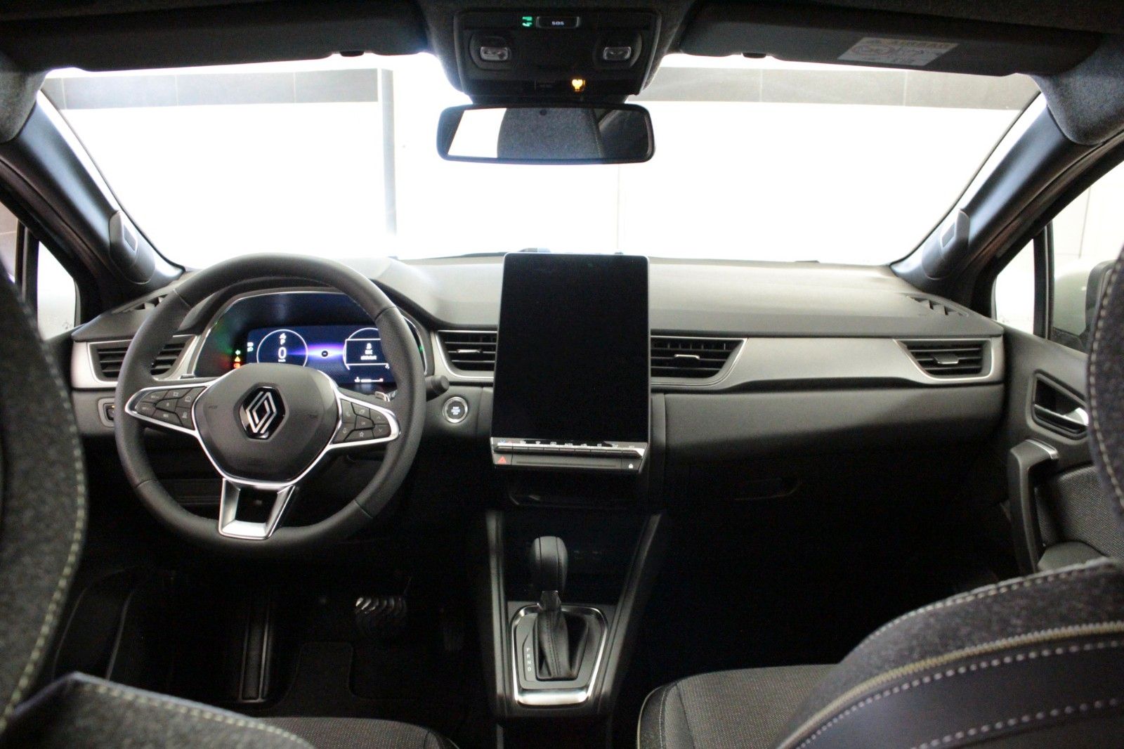 Fahrzeugabbildung Renault Captur Mild Hybrid 160 EDC Techno #15173