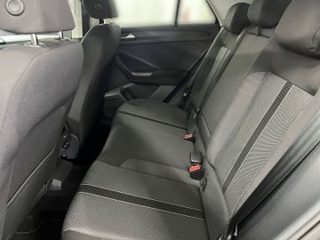 Volkswagen T-Roc - 11