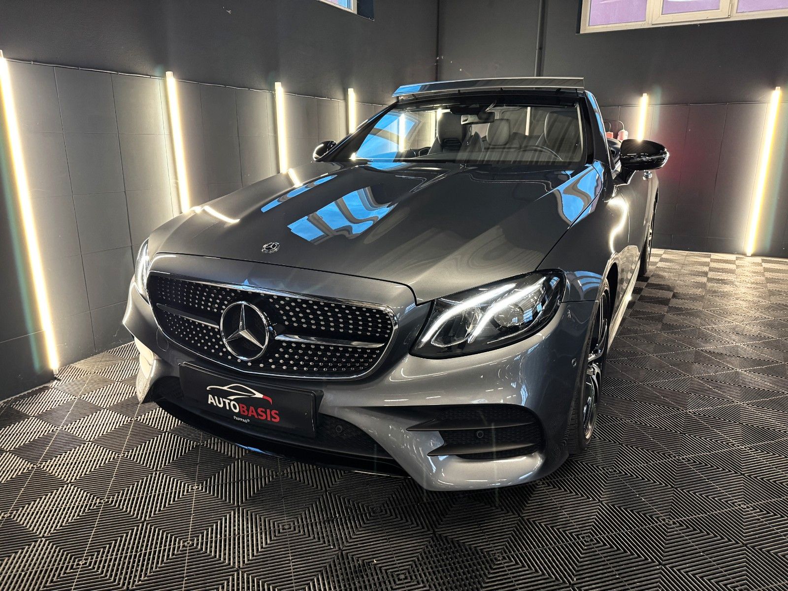 Mercedes-Benz E 200 Cabrio 1.Hand/AMG/Burmester/Leder/Airscarf imagem 3