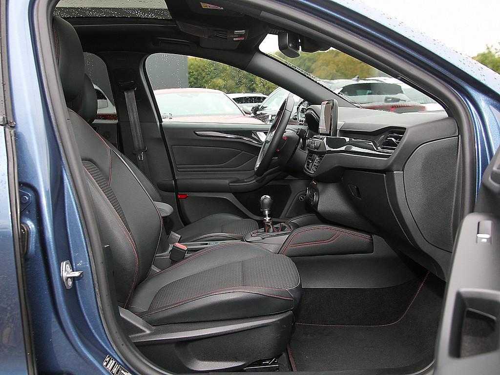 Ford Focus 1.0 EcoBoost Hybrid ST-Line X S/S NAV PANO