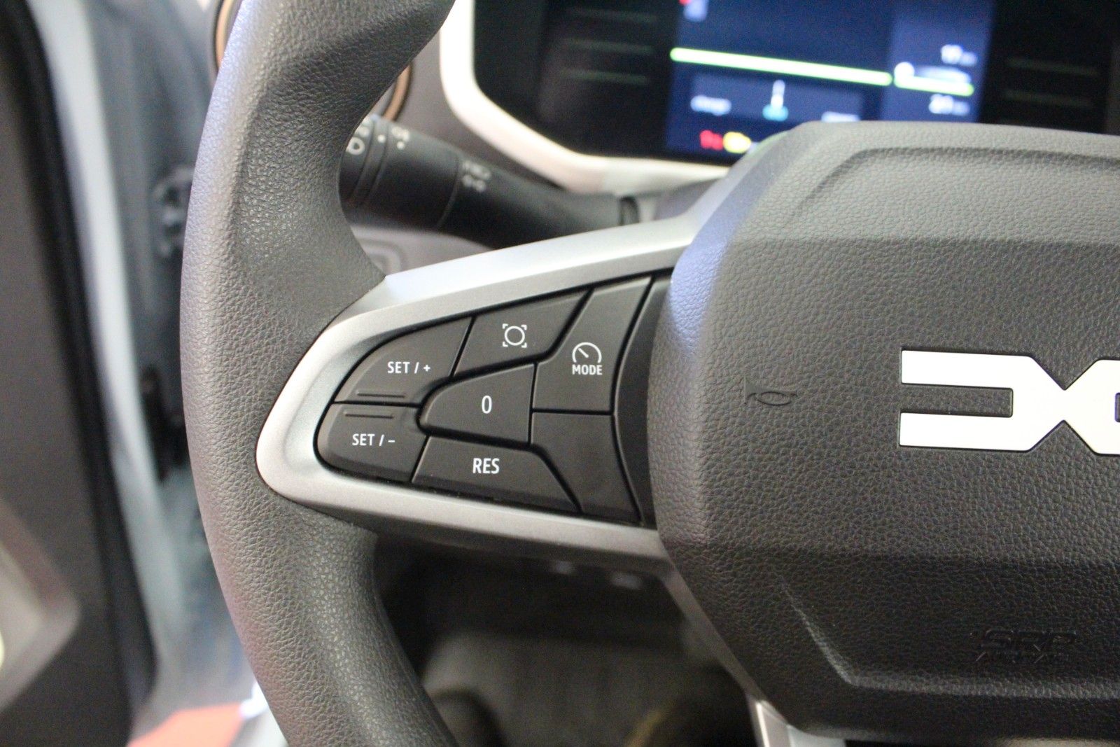 Fahrzeugabbildung Dacia Spring electric 100 Extreme