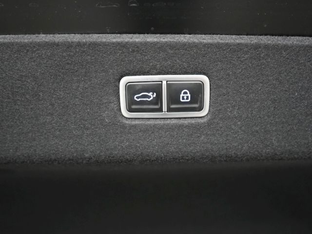 IONIQ 6 UNIQ 77,4kWh AT 4WD+MATRIX LED+NAVI+SURR