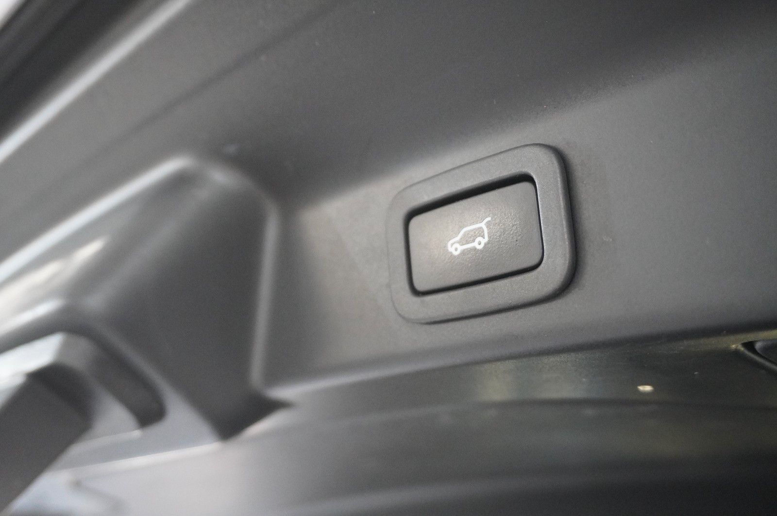 Fahrzeugabbildung Jaguar F-Pace 30D R-SPORT AWD NAVI/LED/SHZ/SPORT/AHK