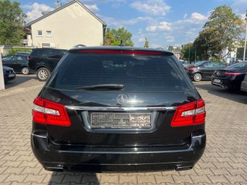Mercedes E 220 - 6