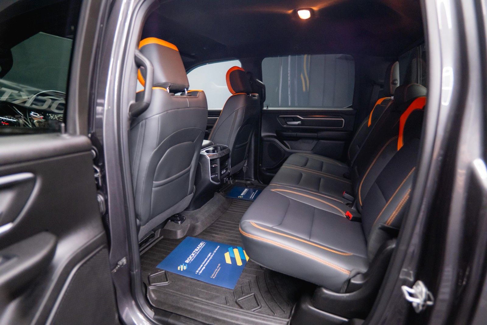 Fahrzeugabbildung Dodge RAM 5.7 V8 HEMI 4x4 OFFROAD Night Limited 19%