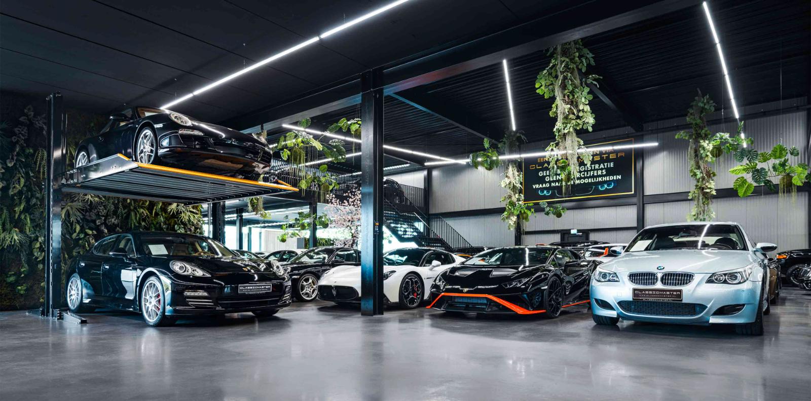 showroom-image-bottom