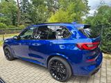 BMW X5 M50i San Marino 22" SoftCl  BMW Garantie - BMW X5 M50 in Berlin