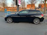 BMW 114i Lim. 3.trg. - LED / SHZ / CarPlay / PDC - BMW 114 in Berlin