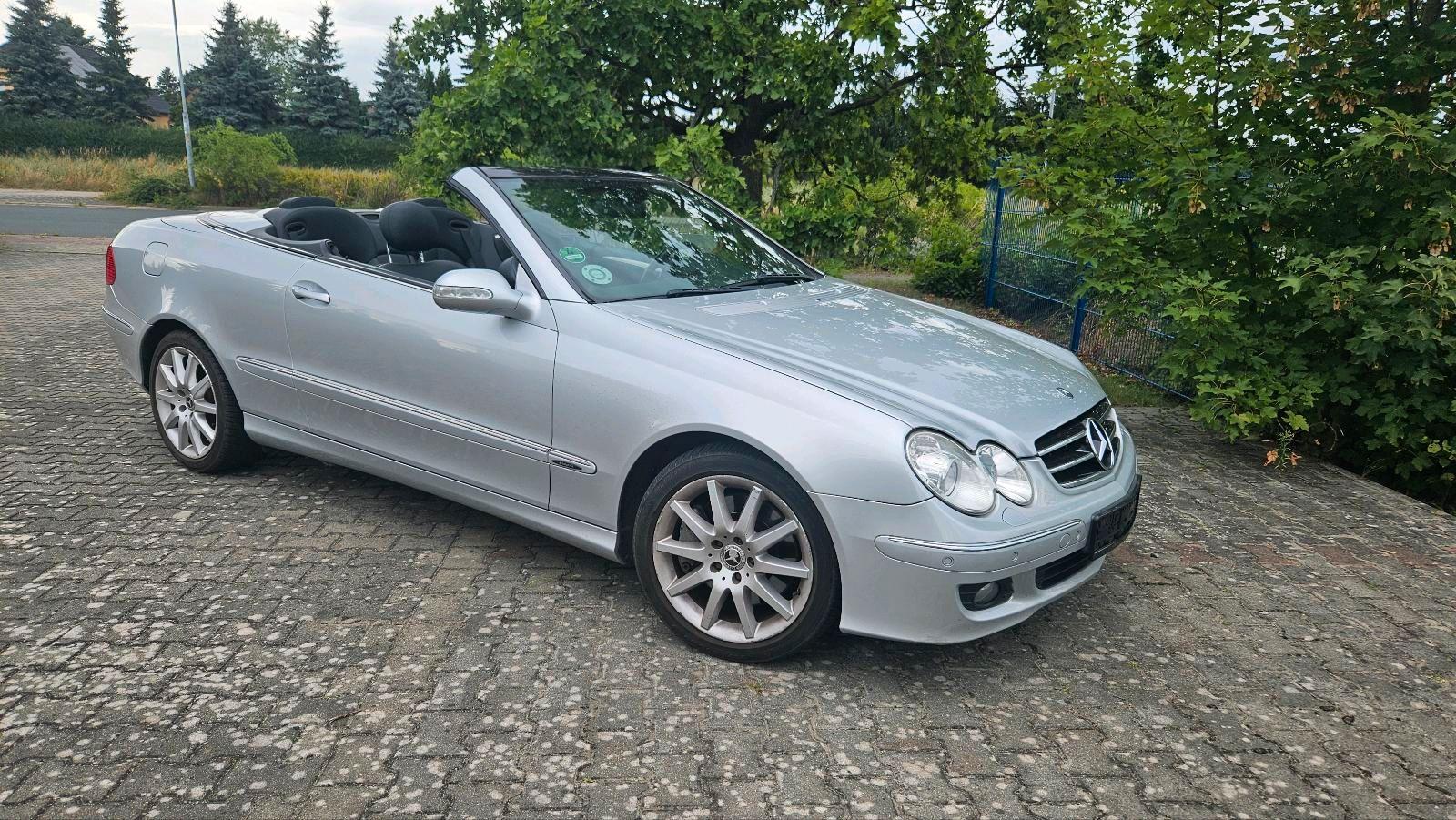 Mercedes-Benz CLK 320