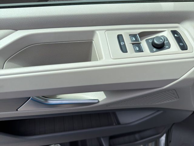 T7 Multivan 2.0 TDI DSG Life KR Bluetooth Navi